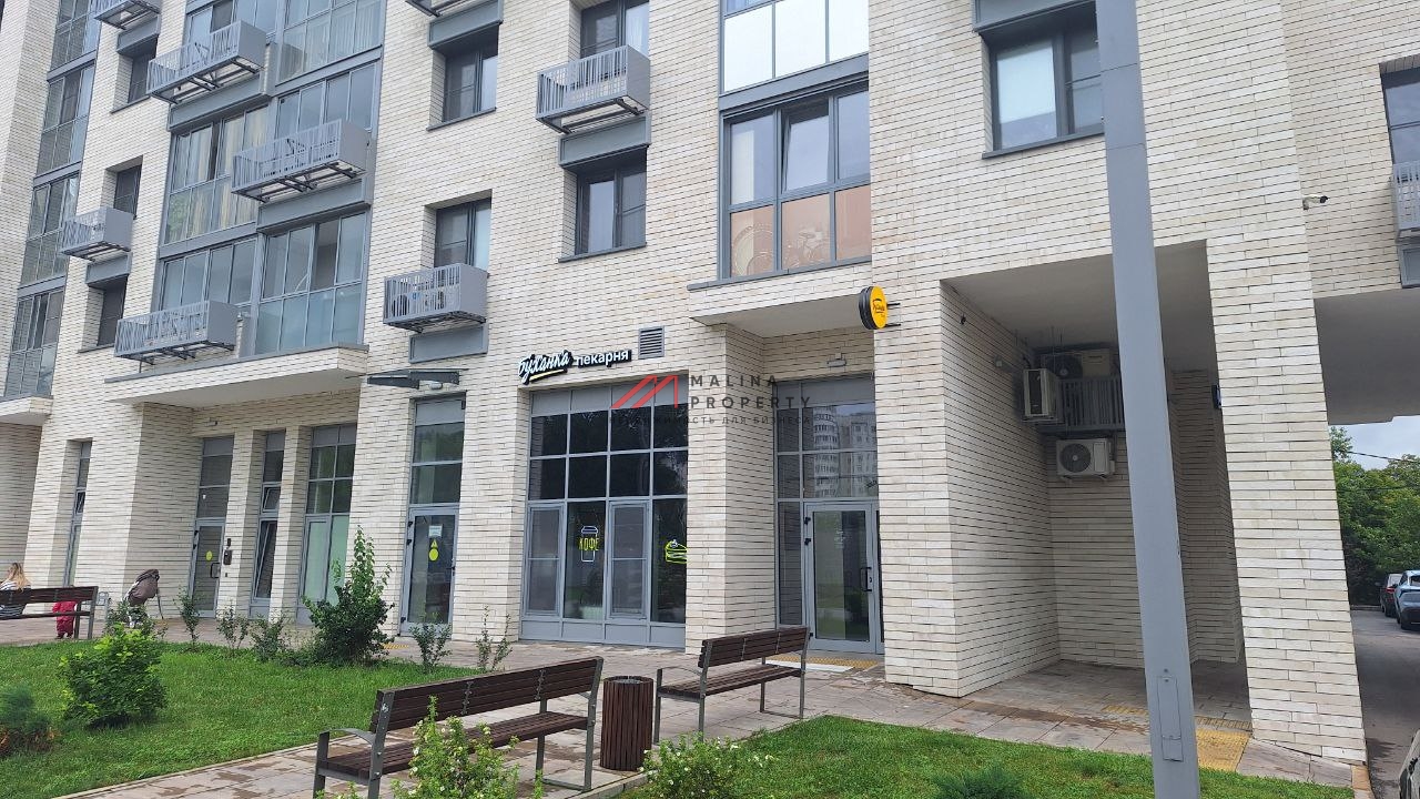 Продажа помещения на Светлогорском проезде с аптекой