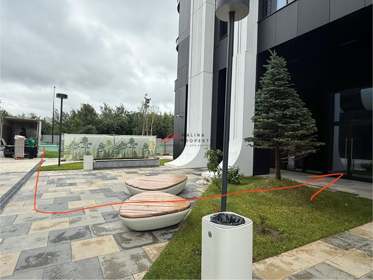 Аренда торгового помещения в жилом комплексе "Остров"