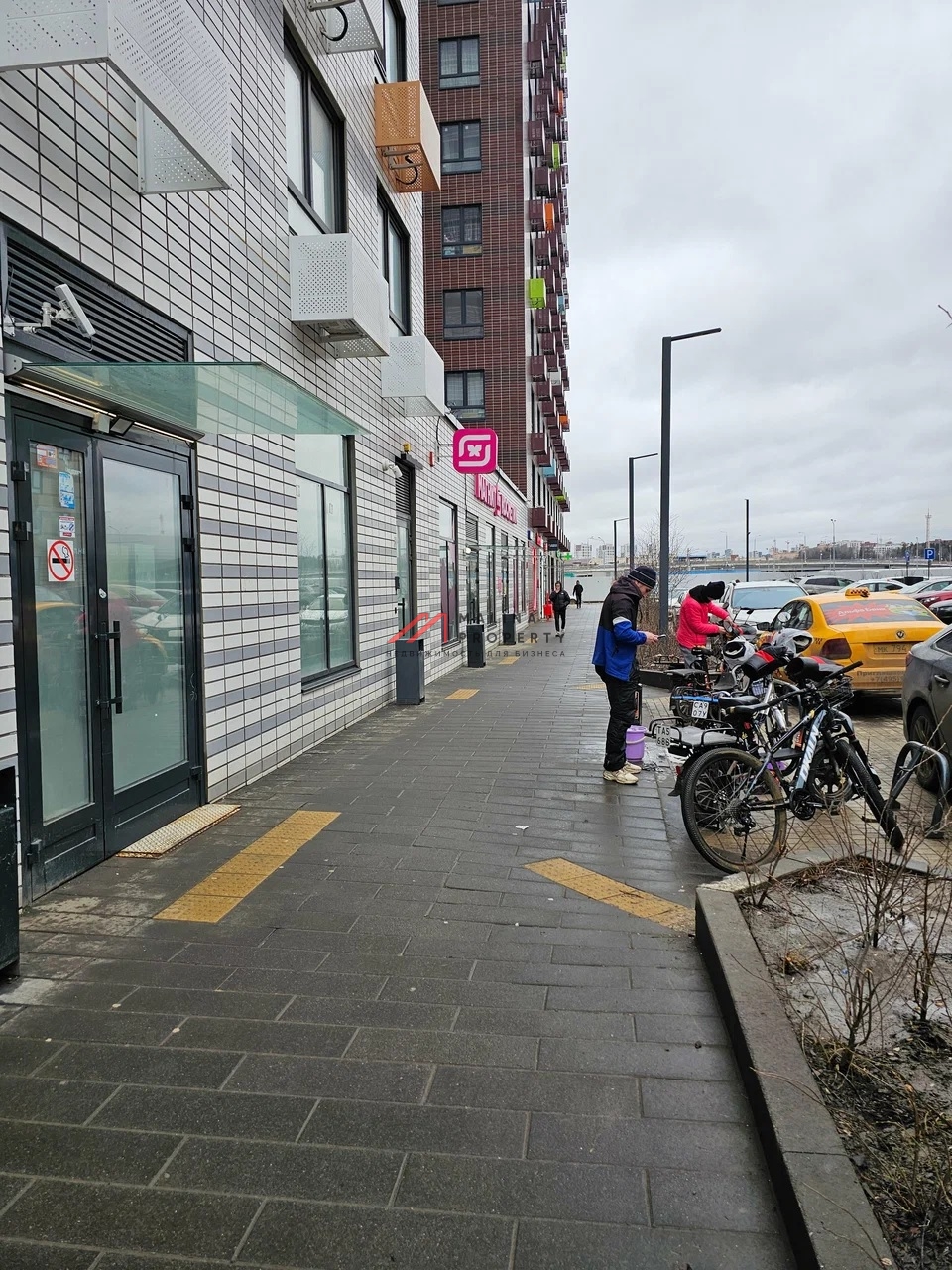 Продажа торгового помещения с арендатором Самокат 