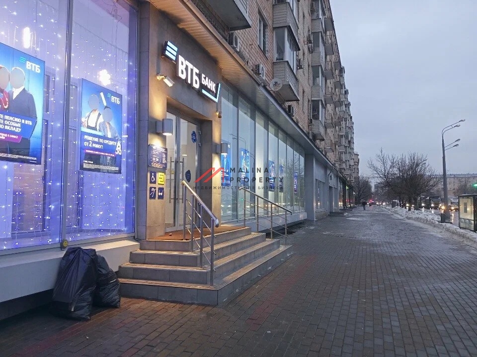 Продажа торгового помещения на Люсиновской улице