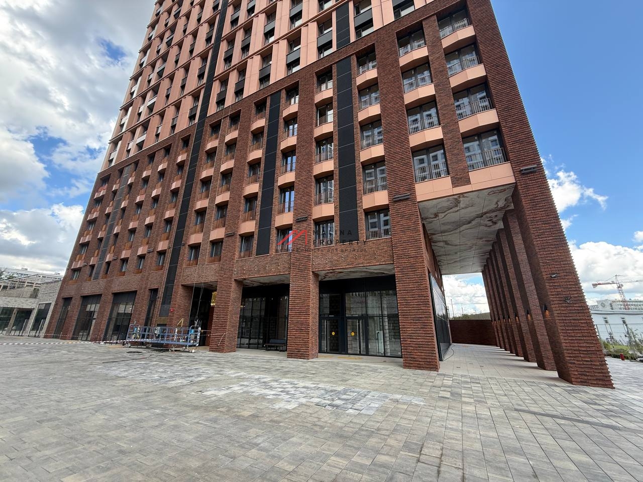 Продажа торгового помещения в ЖК "EVER" 