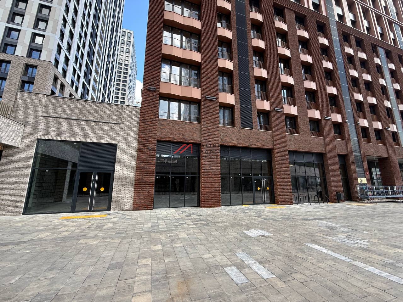 Продажа торгового помещения в ЖК "EVER" 