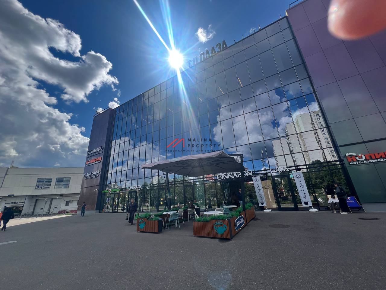 Продажа торгового центра на выходе из метро Митино