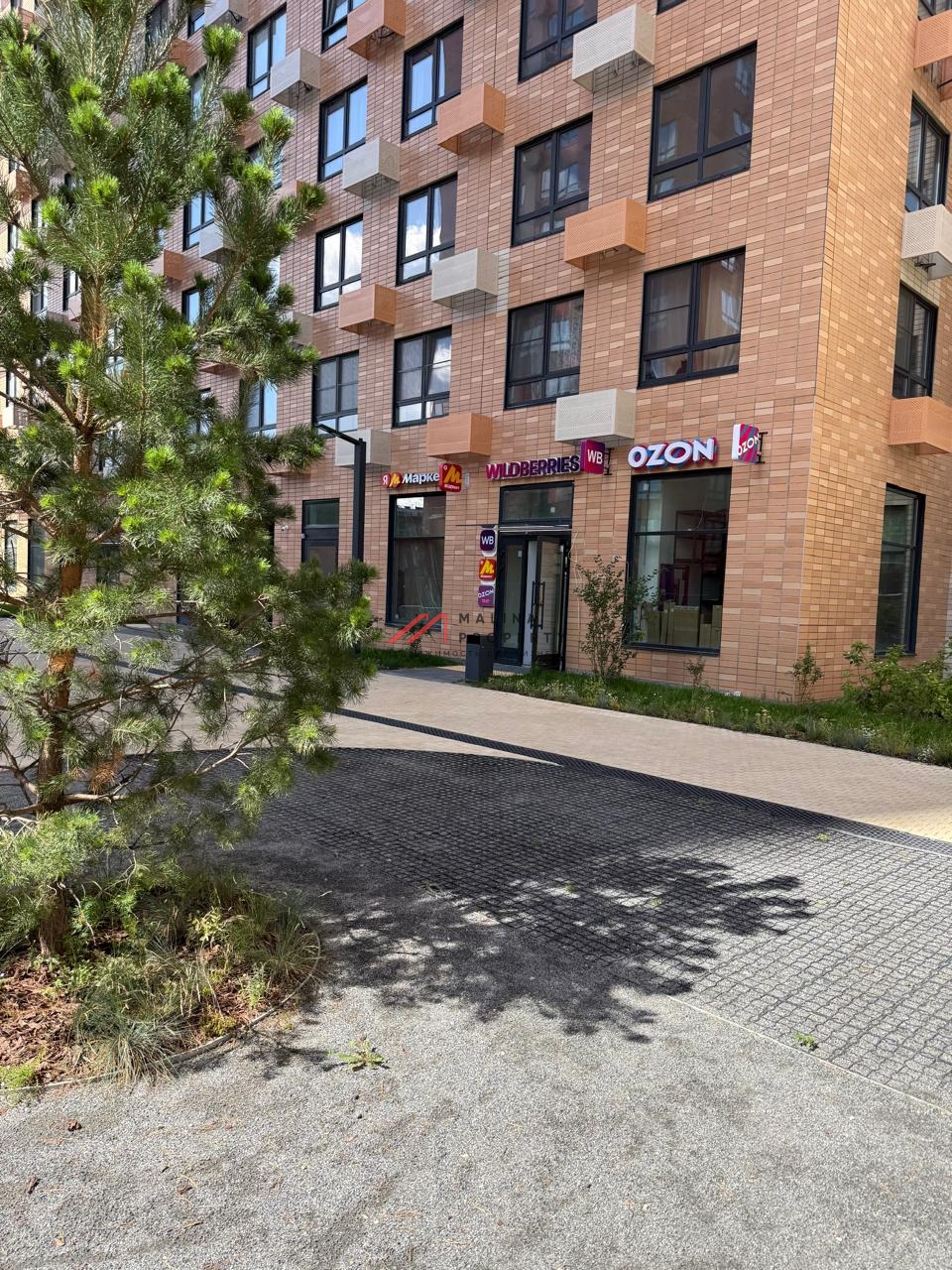 Продажа помещения с арендаторами в ЖК Алтуфьевское 53