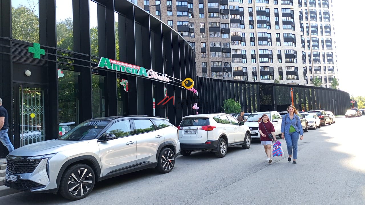 Продажа помещения с арендаторами в  ЖК "Фестиваль-парк"