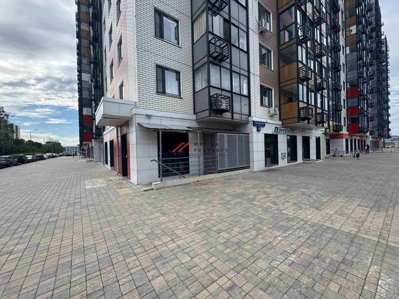 Продажа торгового помещения с аптекой Столички