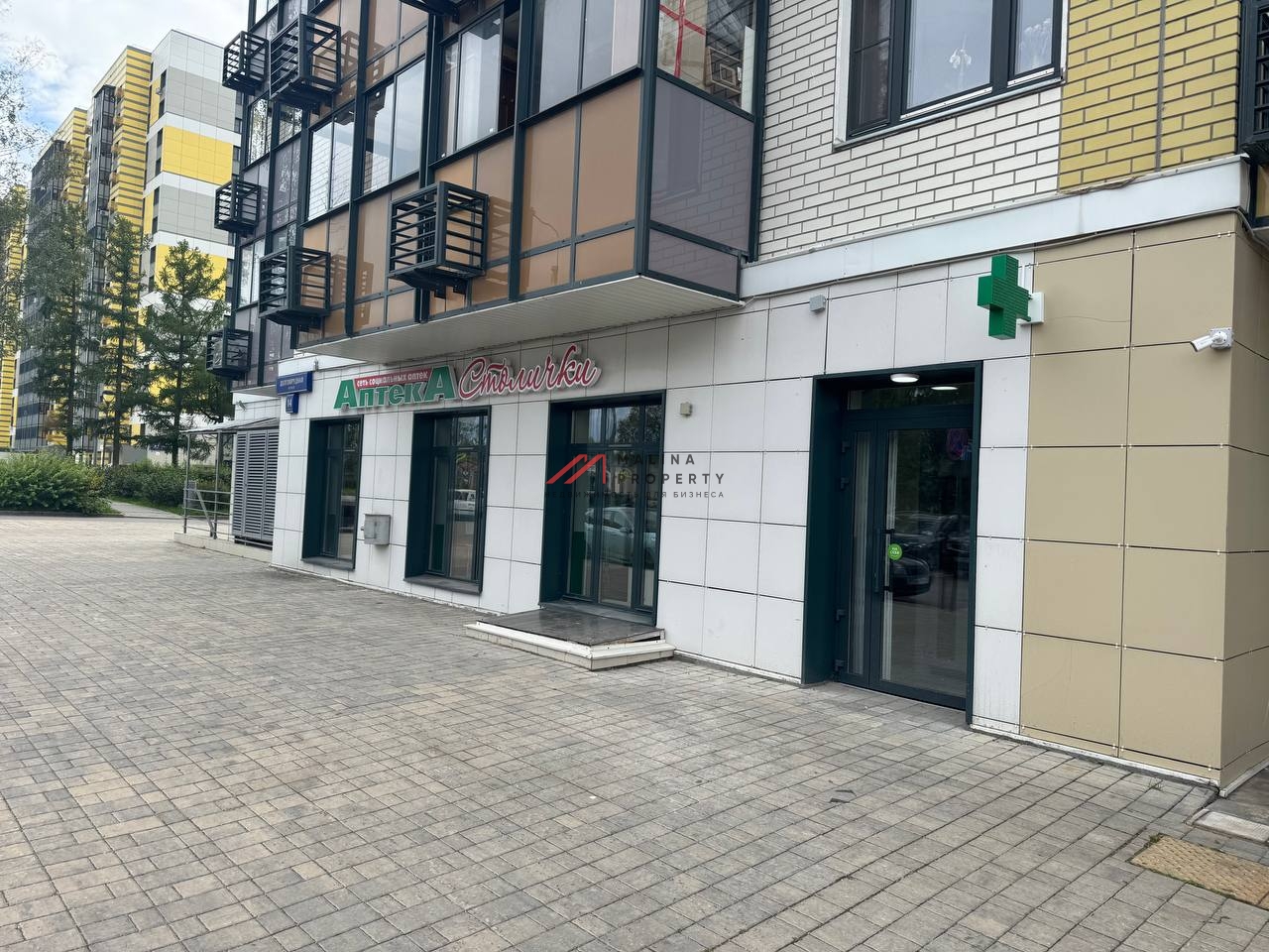 Продажа торгового помещения с аптекой Столички