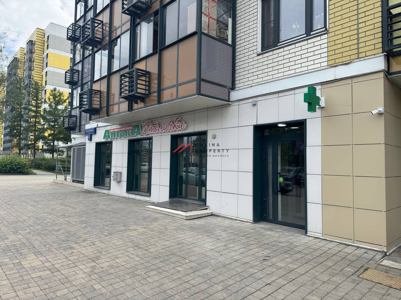 Продажа торгового помещения с аптекой Столички