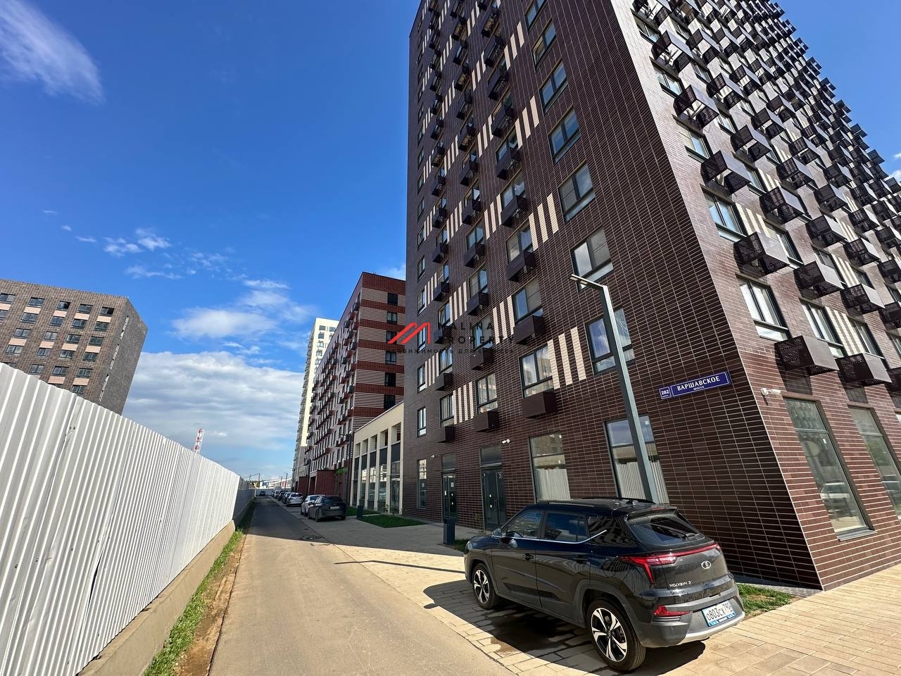 Аренда углового помещения в центре ЖК "Никольские Луга" 