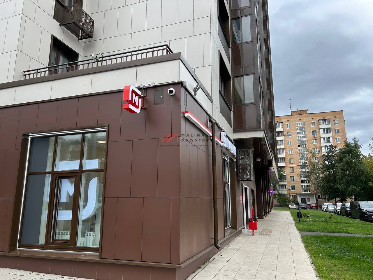 Продажа помещения с магазином Магнит в новом доме