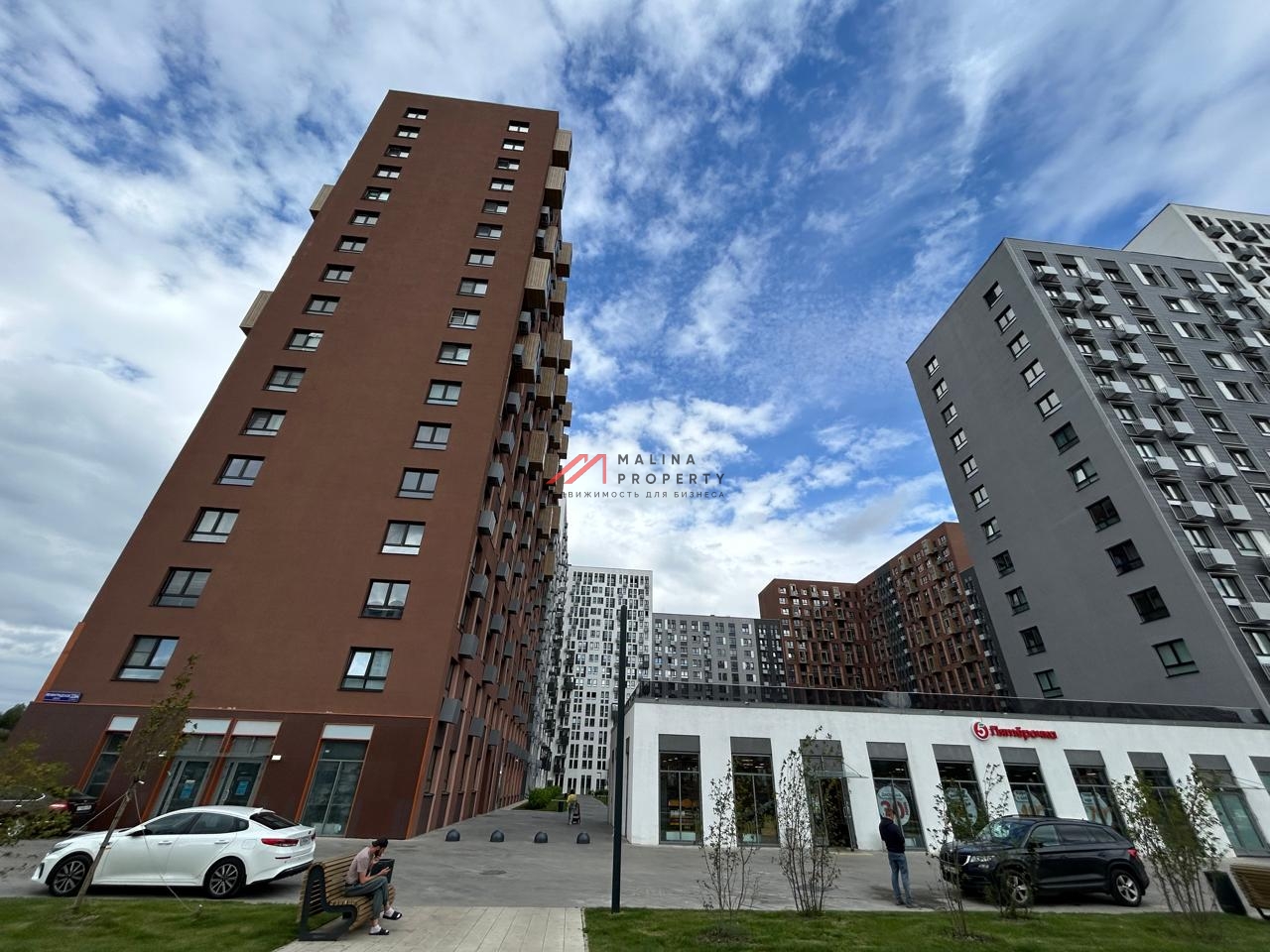 Продажа торгового помещения в новостройке