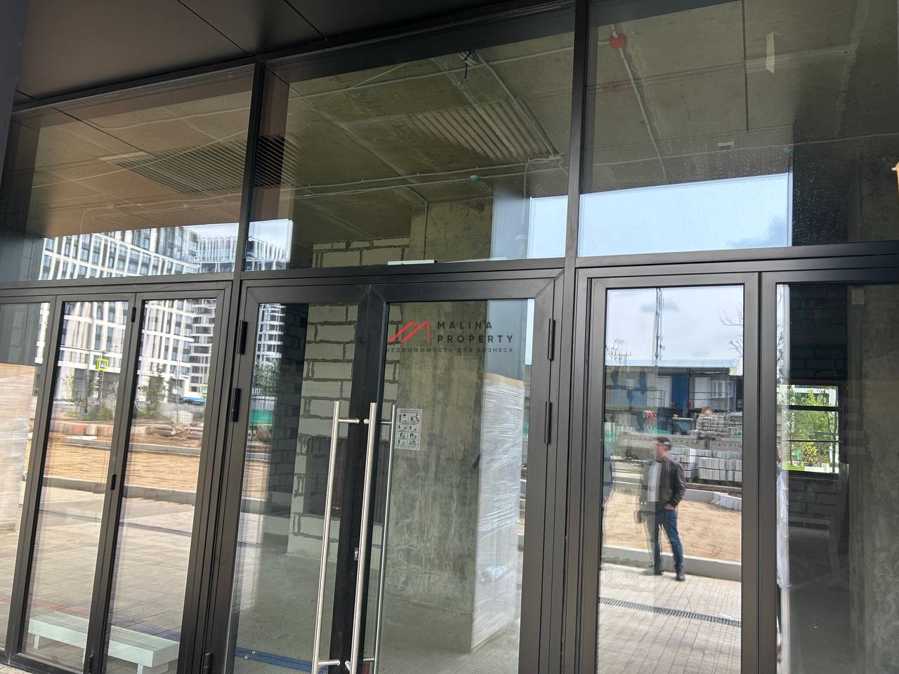 Аренда помещения под общепит в жилом комплексе "Остров"