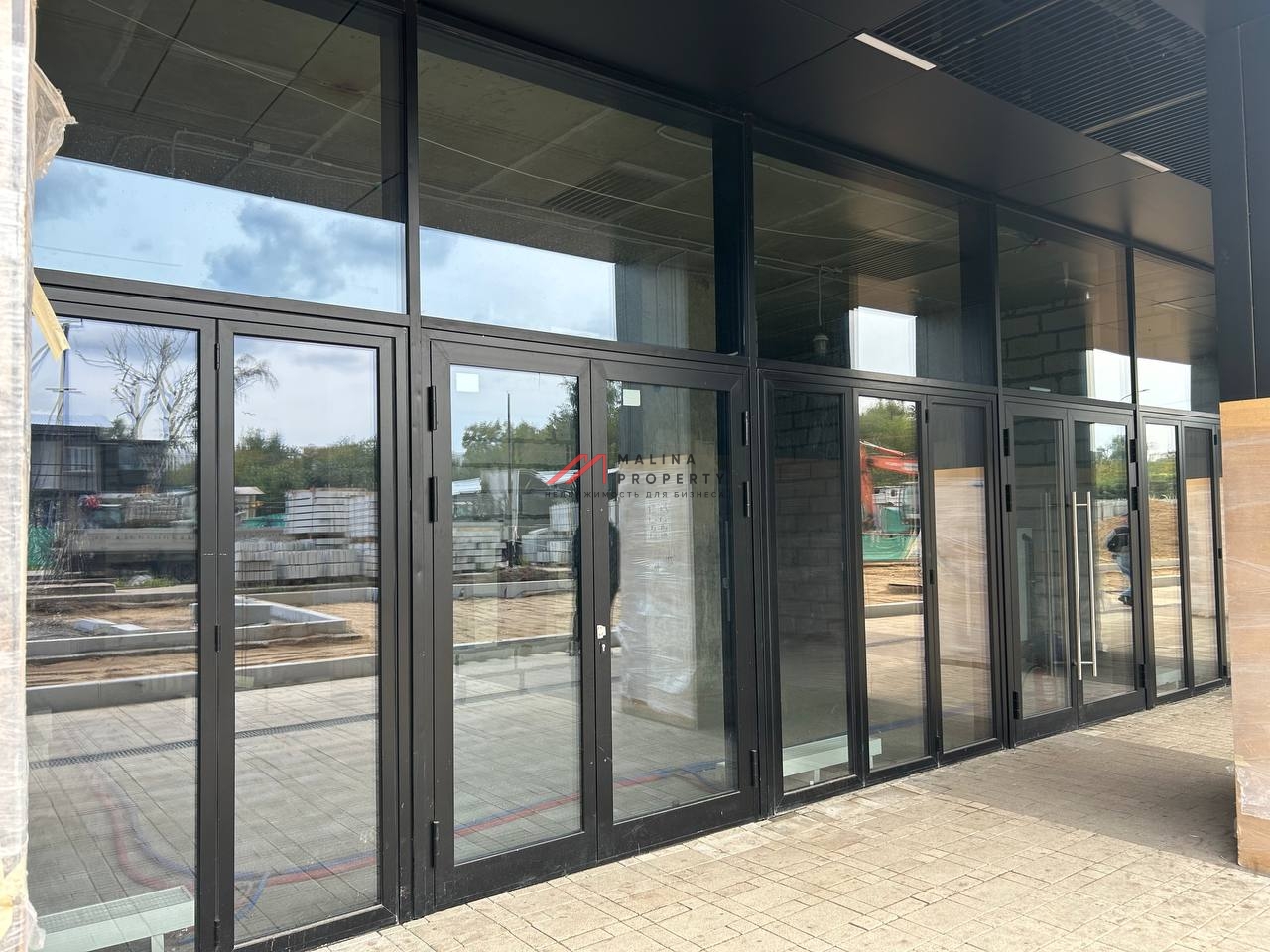 Аренда помещения под общепит в жилом комплексе "Остров"