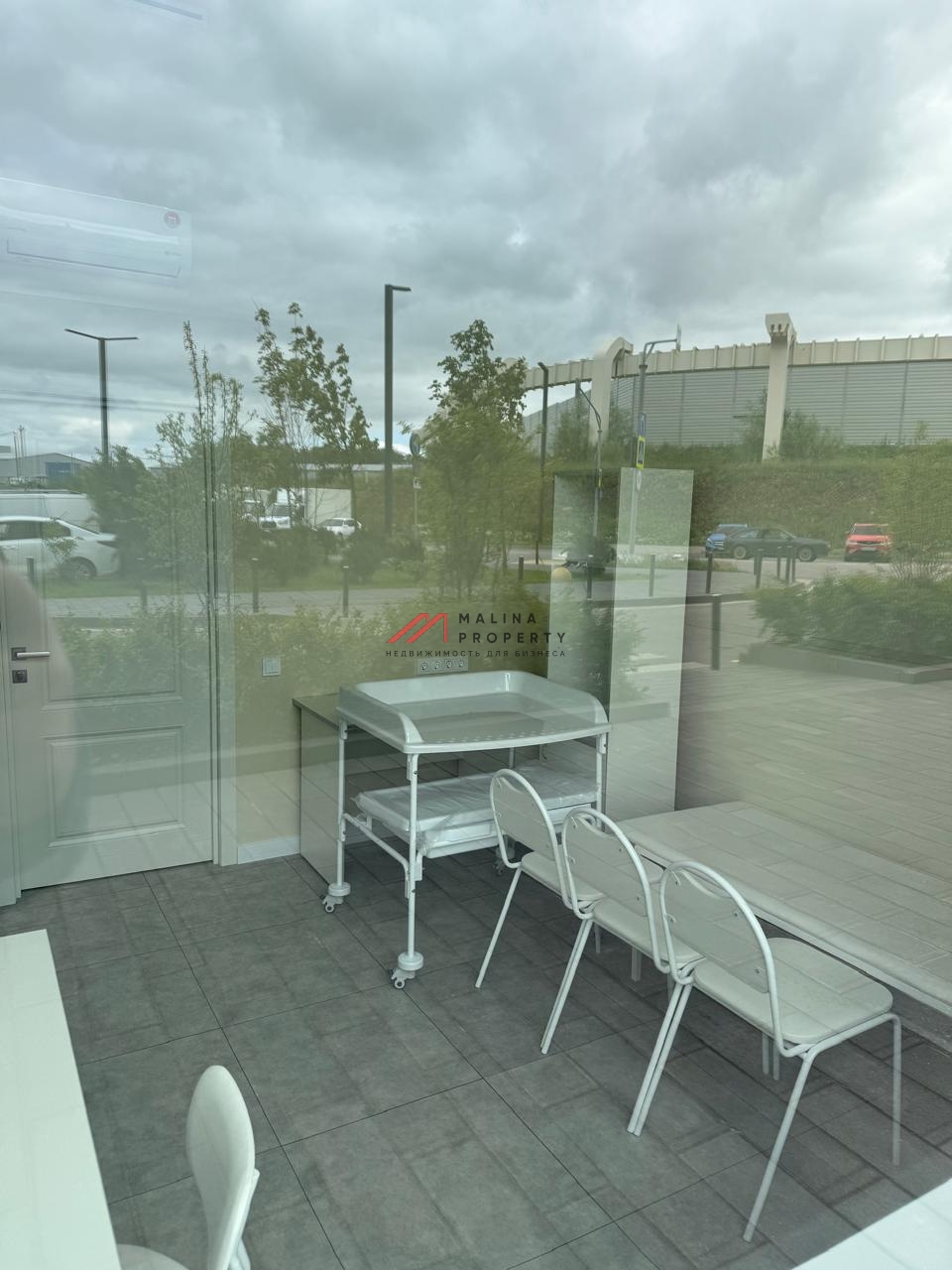 Продажа арендного бизнеса с медцентром в ЖК "Ильинские Луга"
