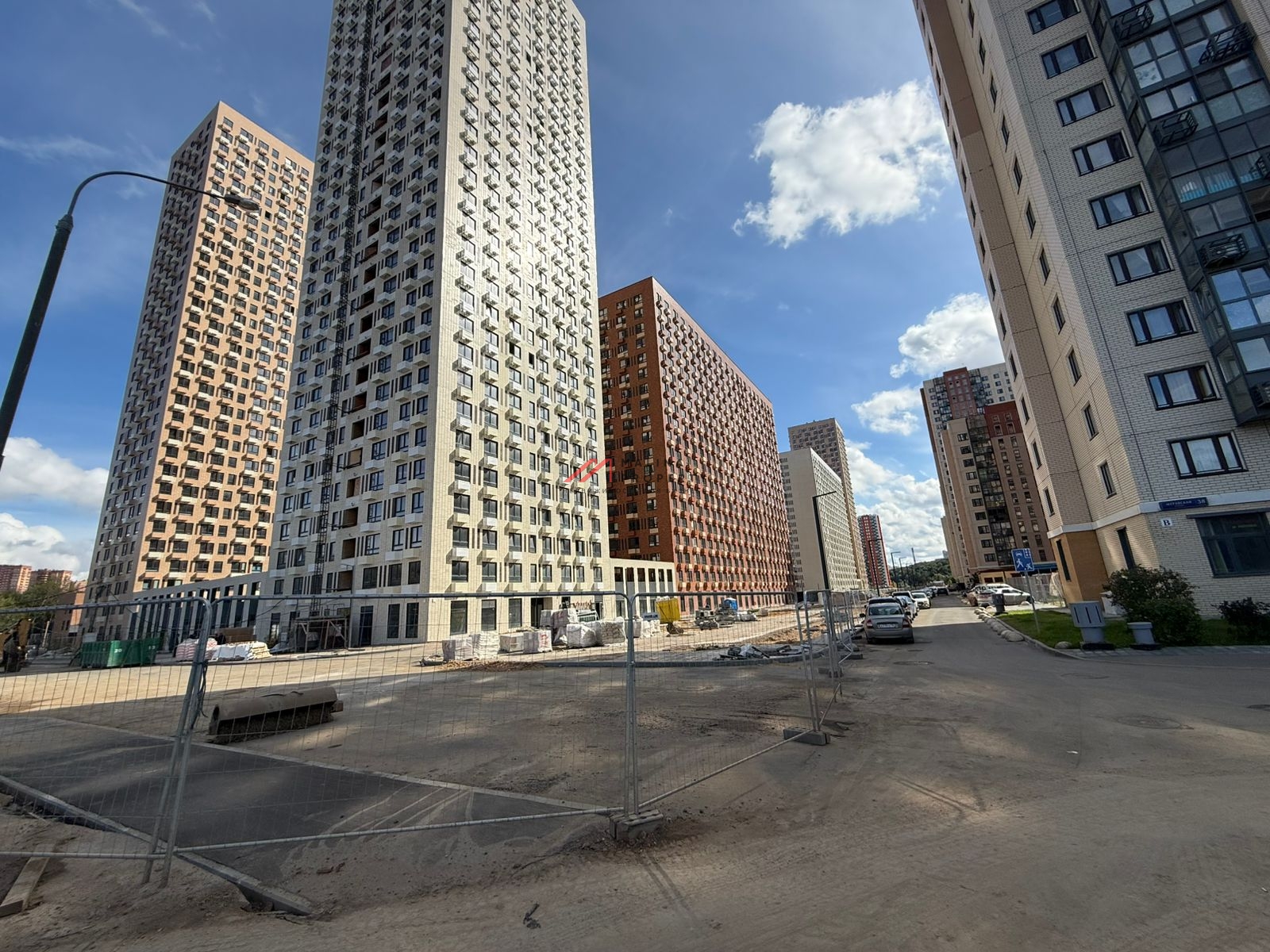 Аренда помещения под магазин в ЖК "Митинский Лес"