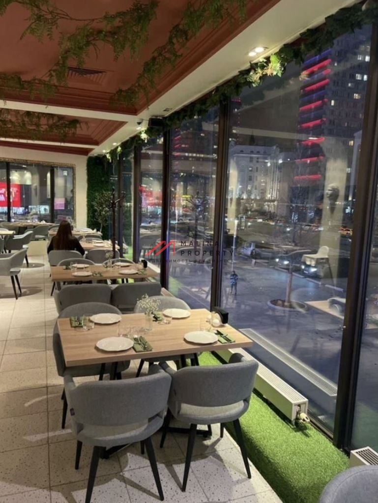 Продажа помещения с арендаторами на Новом Арбате