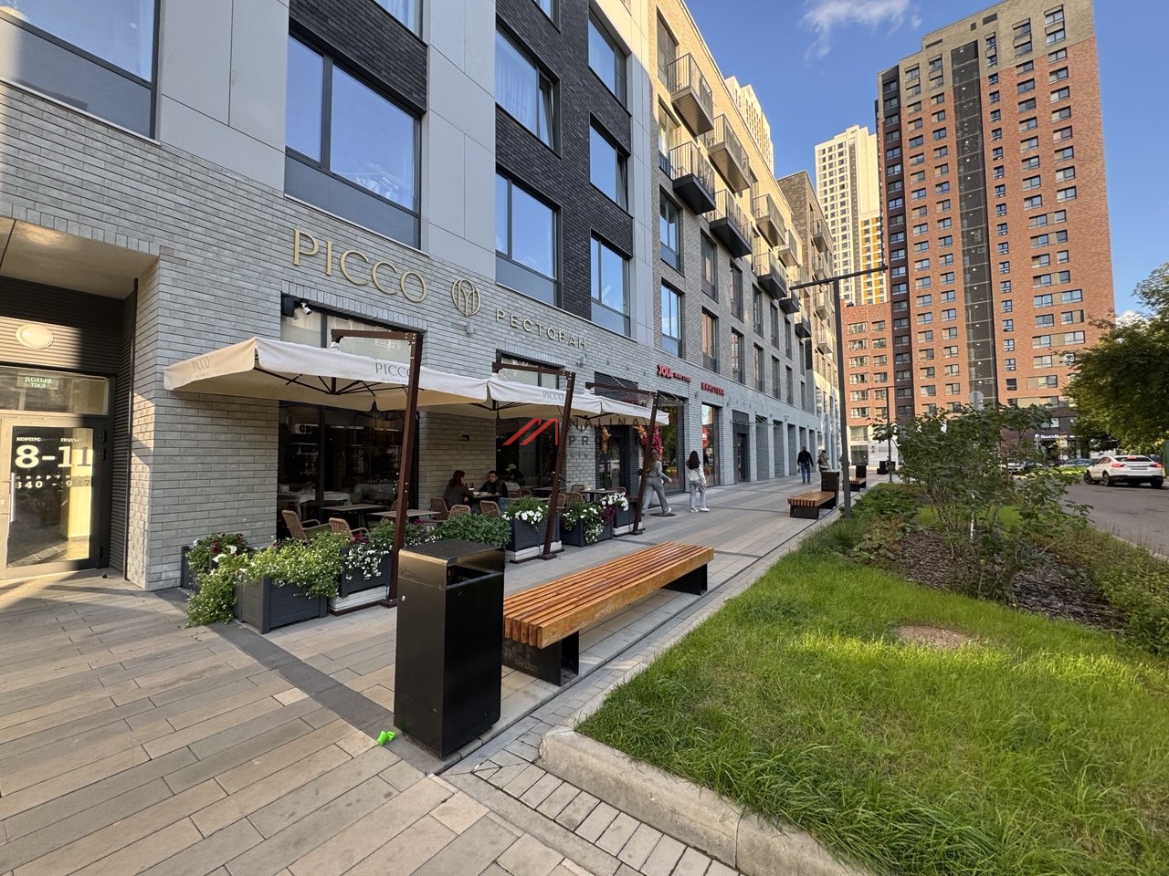 Продажа нежилого помещения в ЖК Хедлайнер