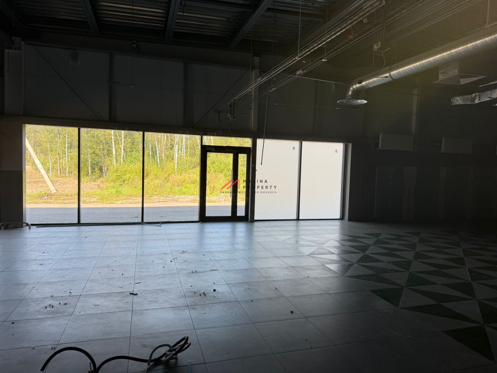 Продажа торгового здания с арендатором