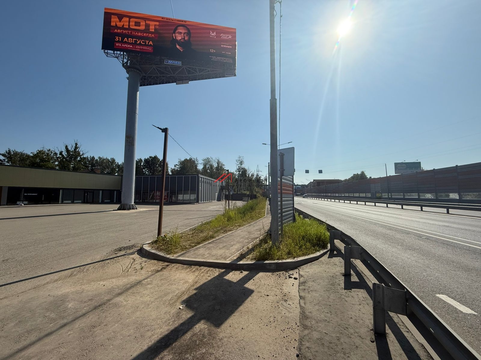 Продажа торгового здания с арендатором