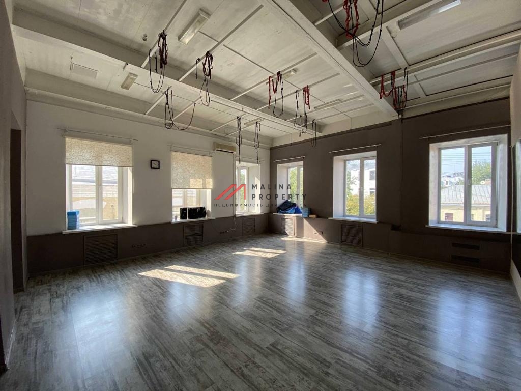 Продажа здания с арендаторами на Цветном бульваре