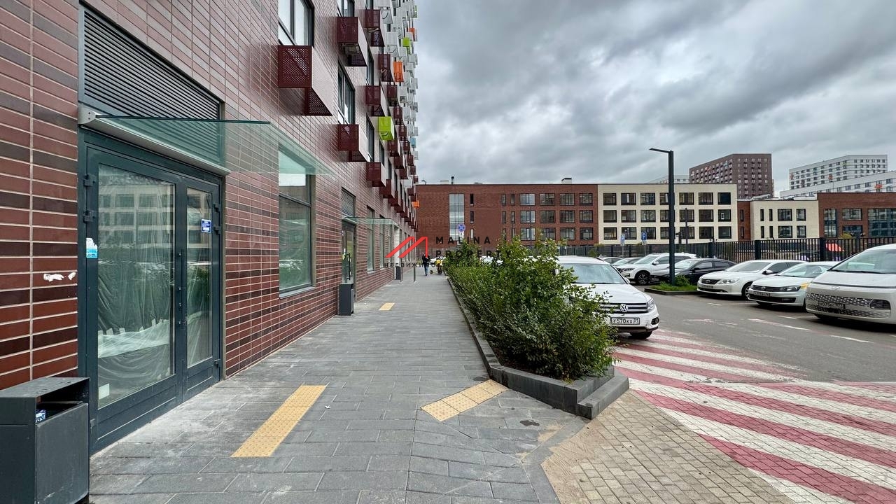 Продажа торгового помещения в ЖК "Бунинские луга"