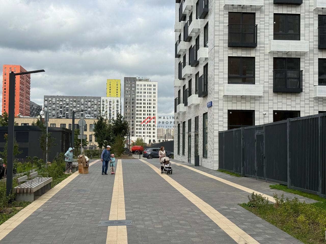 Продажа торгового помещения в ЖК "Саларьево Парк"