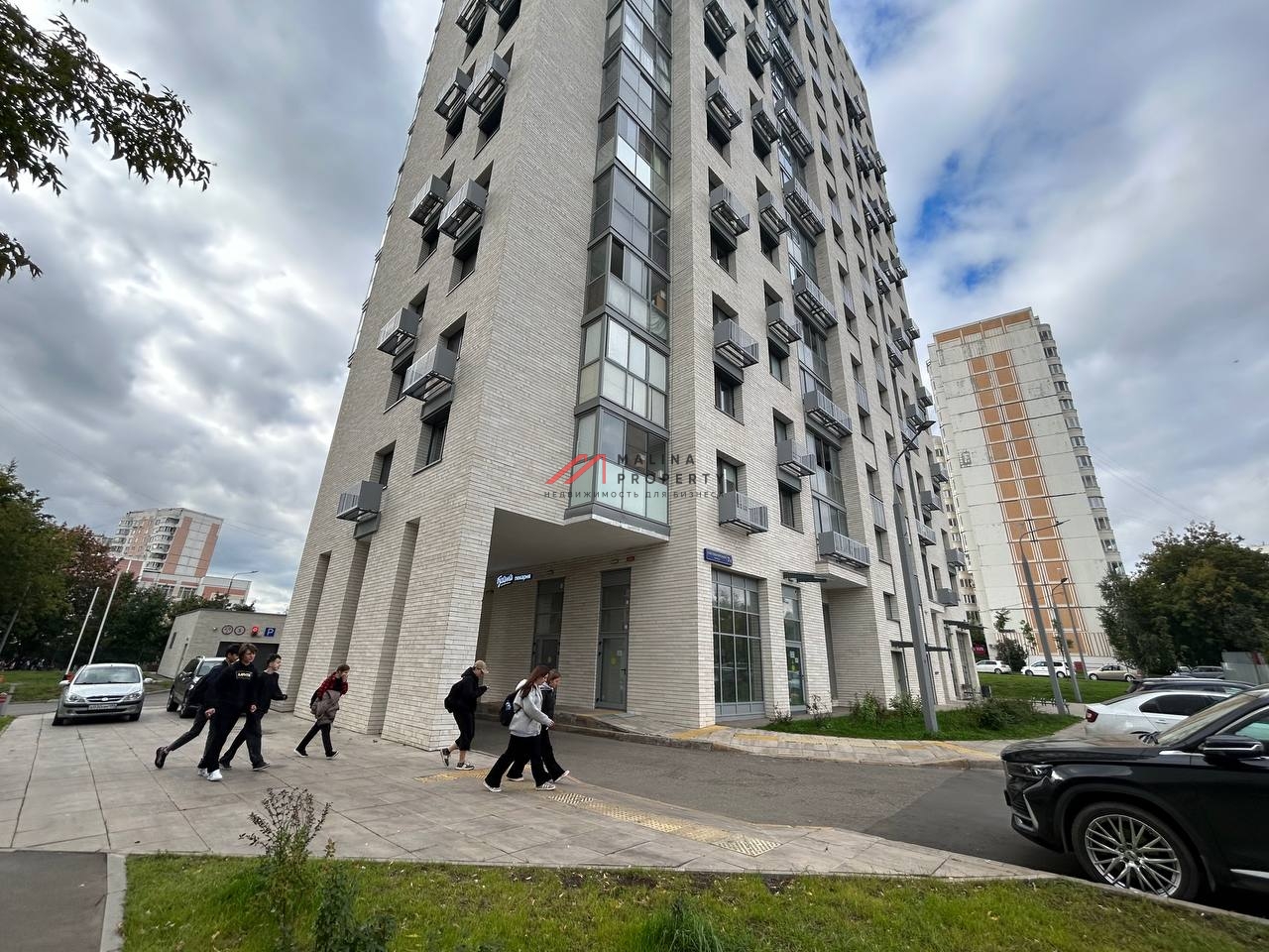 Продажа помещения на Светлогорском проезде с аптекой