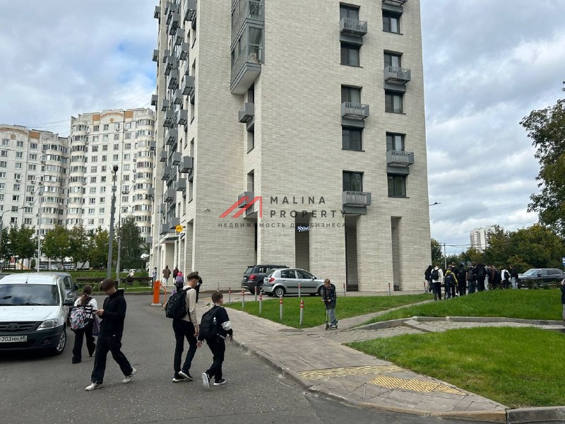 Продажа помещения на Светлогорском проезде с аптекой