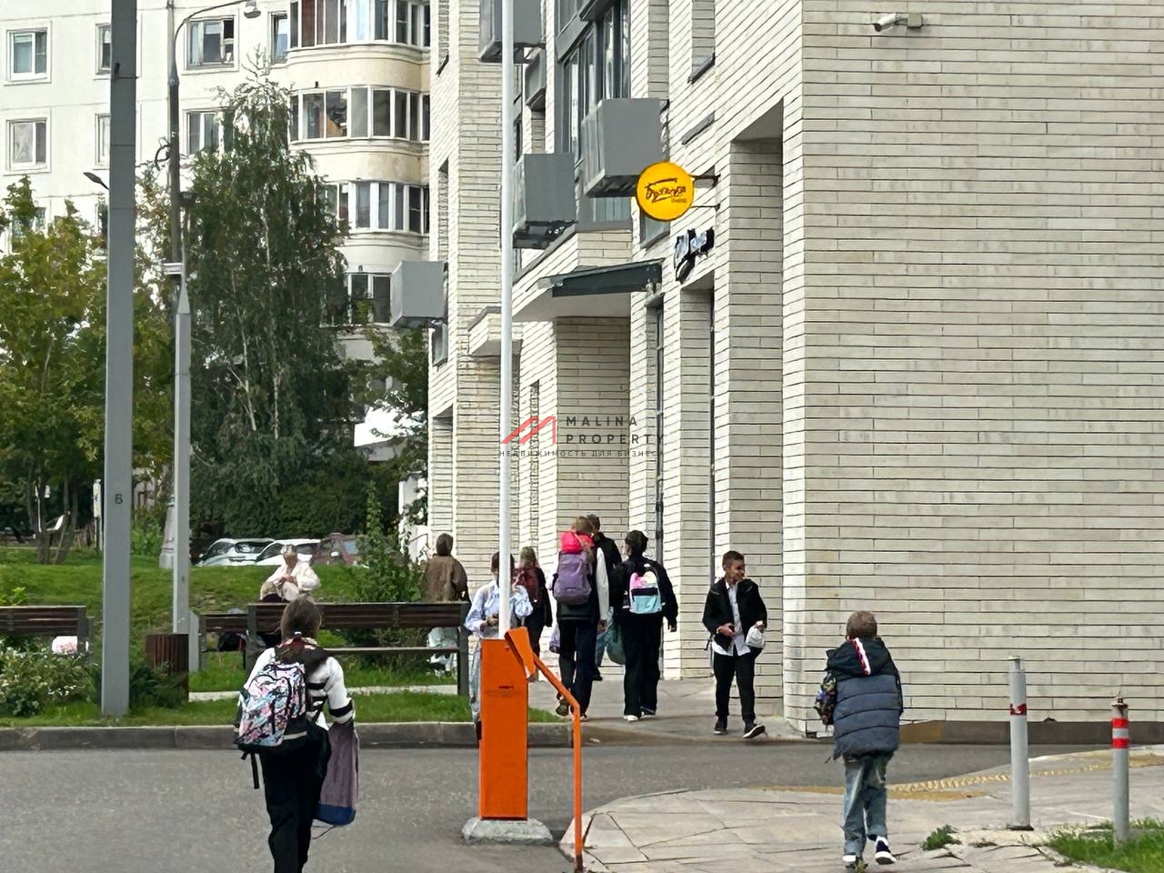 Продажа помещения на Светлогорском проезде с аптекой