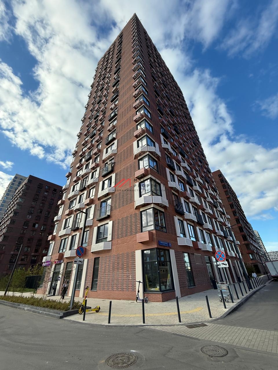 Аренда торгового помещения в "ЖК Holland park"