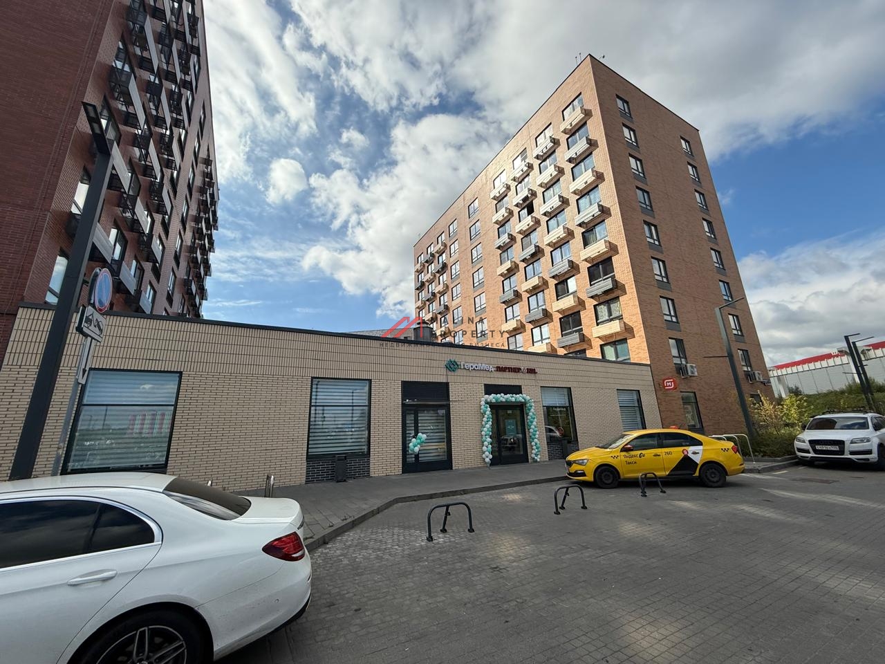 Продажа арендного бизнеса с медцентром в ЖК "Ильинские Луга"