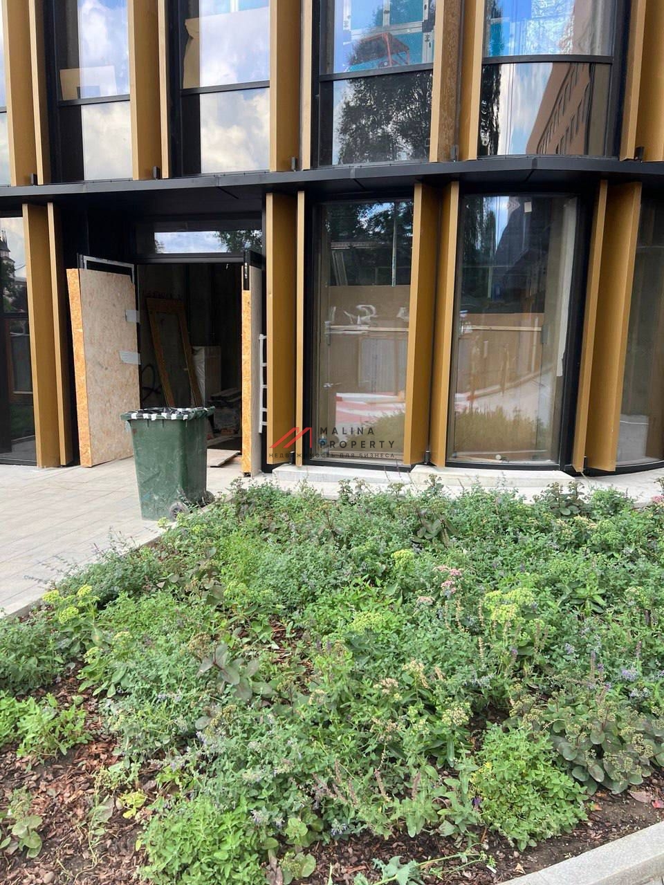 Продажа торгового помещения в премиум ЖК "Sky View" 