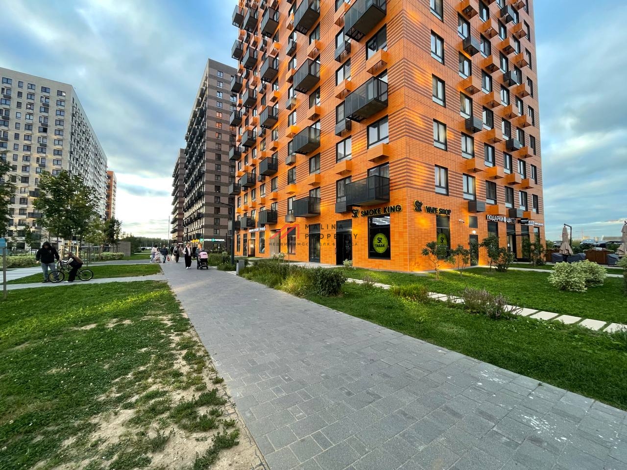 Продажа торгового помещения с арендатором в ЖК "Саларьево" 