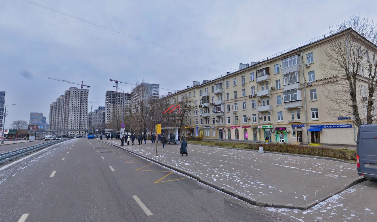 Продажа помещения с арендатором аптека у метро  Тушинская 