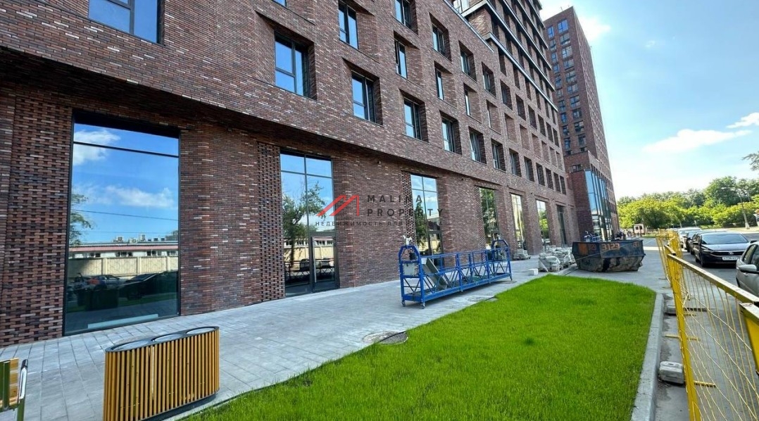 Продажа помещения в ЖК  "N'ICE LOFT" с сетевым строительным магазином «СитиСтрой»