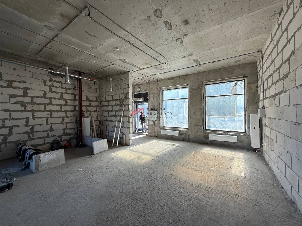 Помещение у метро  в  ЖК 1-й Дубровский с арендатором Ozon и Wildberries