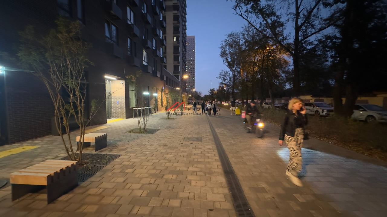 Продажа торгового помещения в ЖК "2-й Нагатинский"  