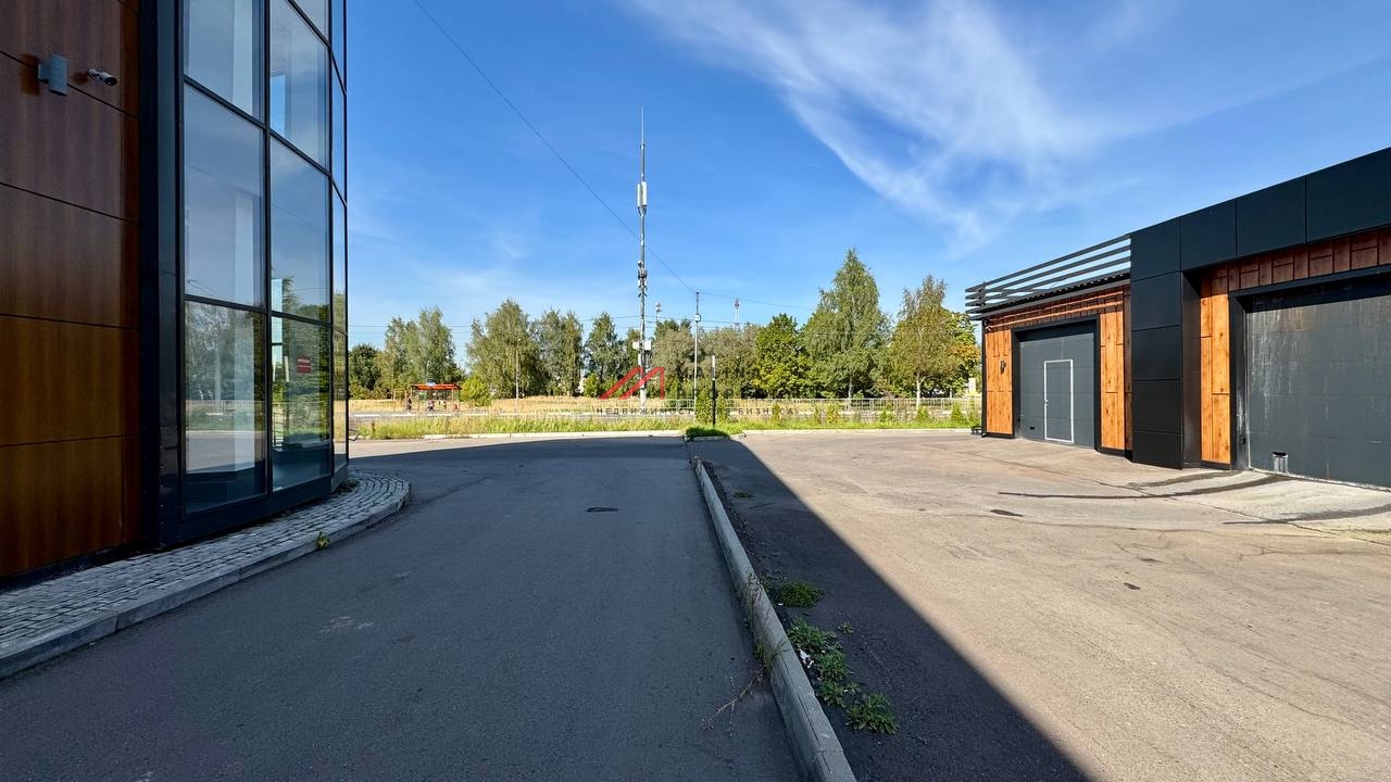 Аренда торгового здания в поселке Горки