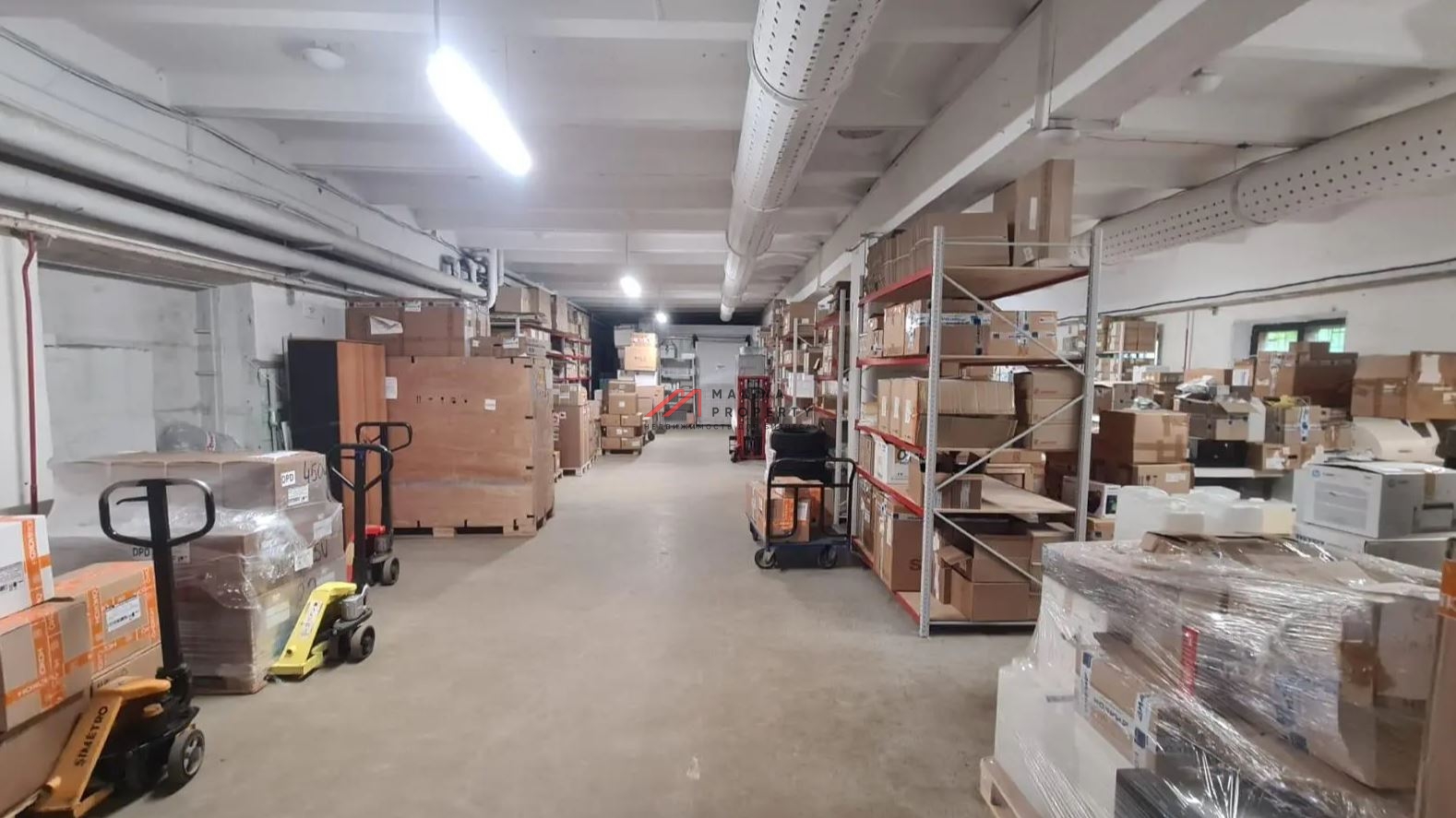 Продажа двух зданий с арендаторами в Москве