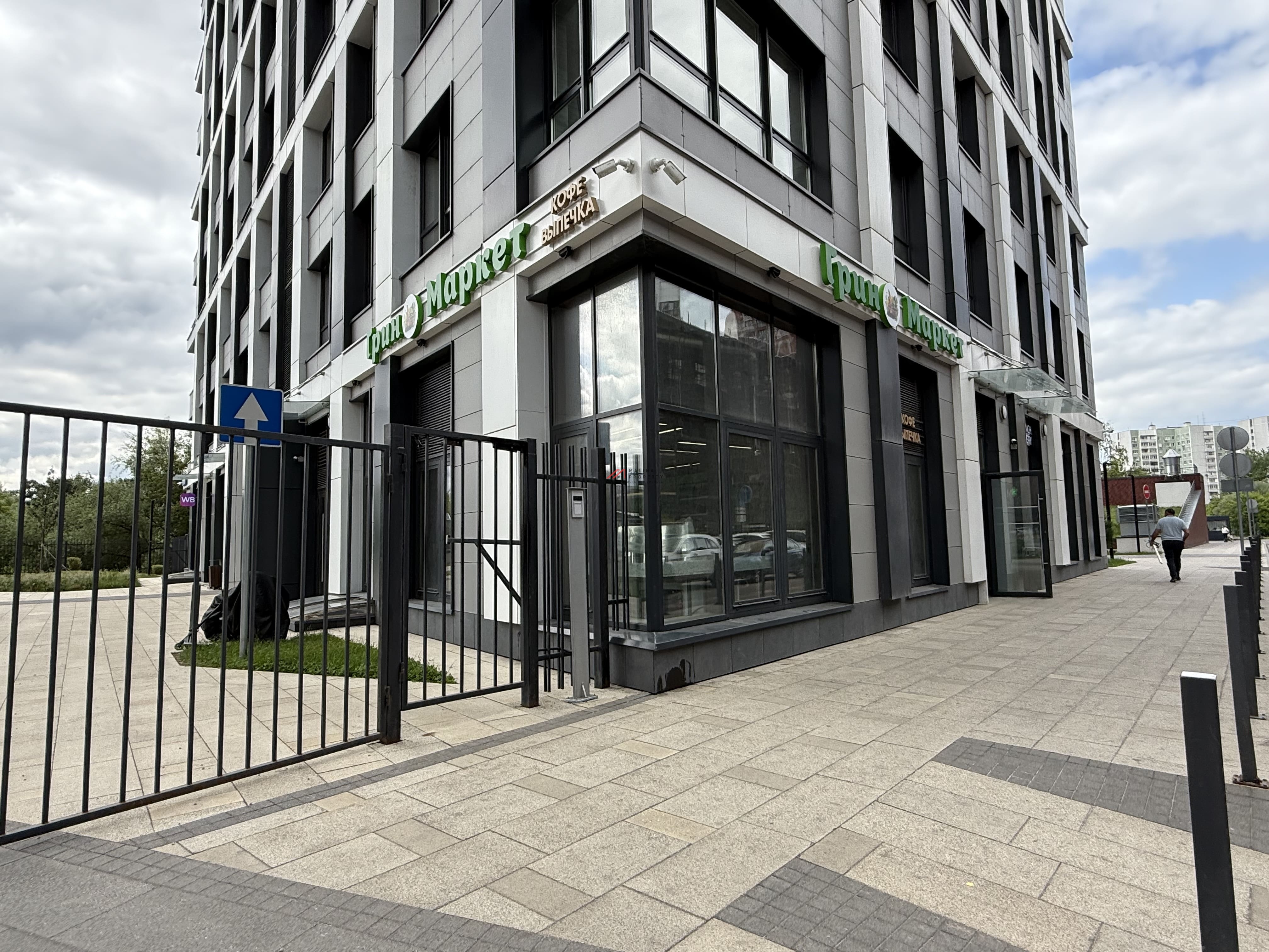 Продажа помещения в ЖК Кутузов град 2