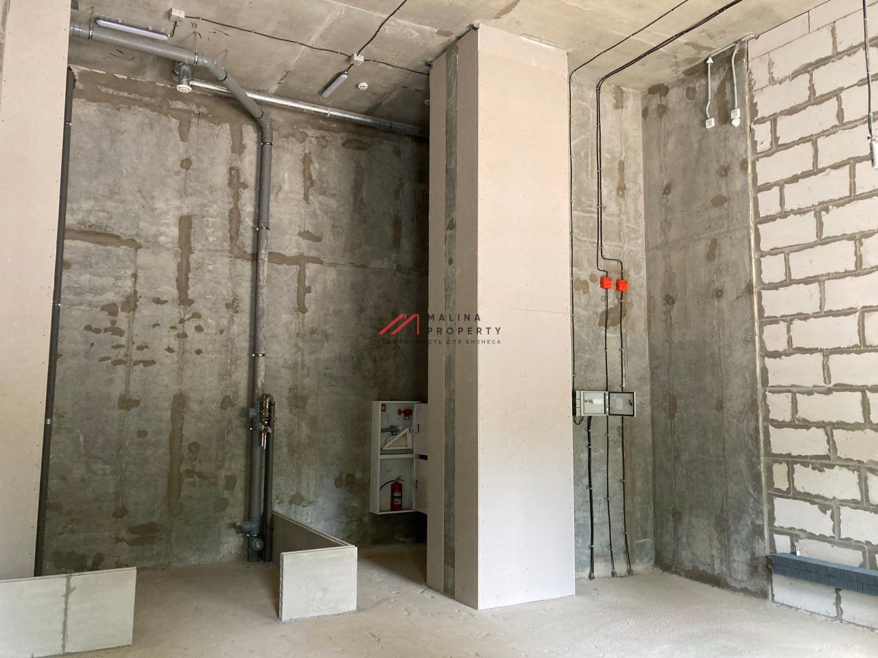 Аренда помещения на 1-й линии в ЖК "2-й Нагатинский" 