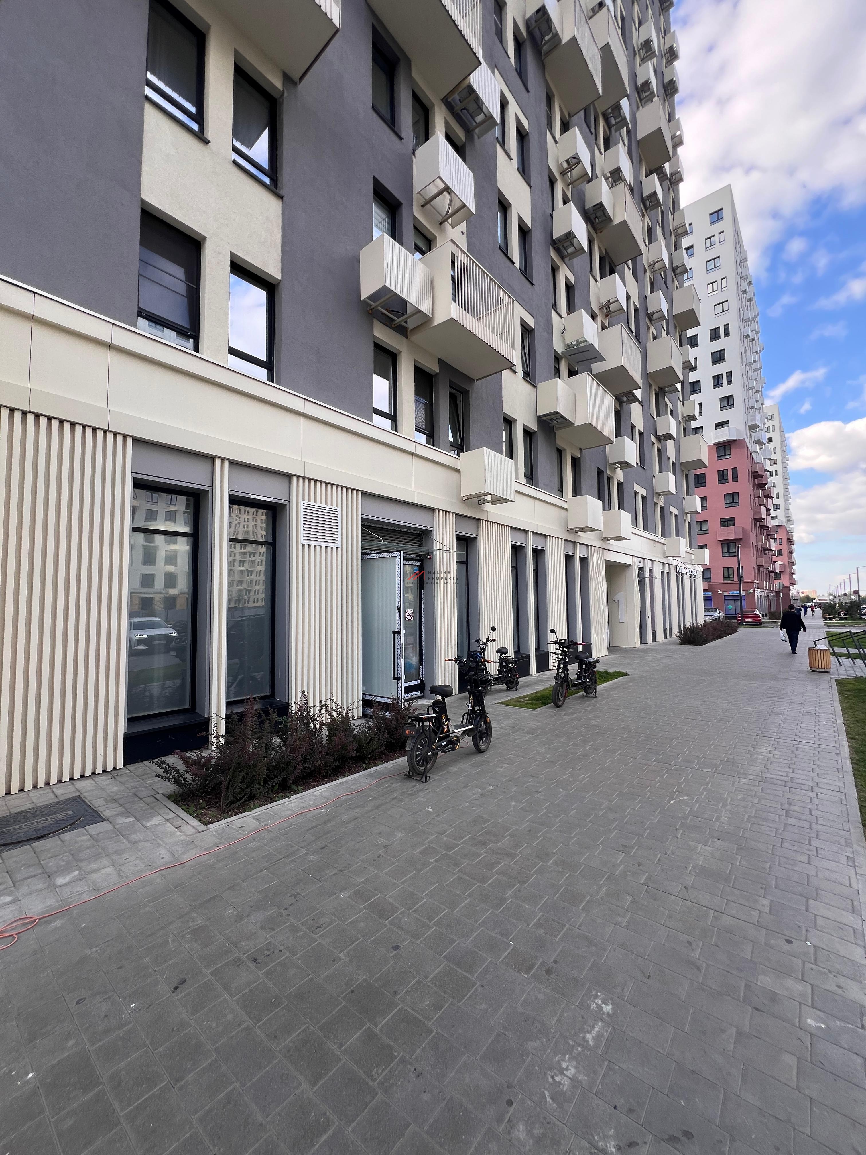 Продажа помещения с арендатором в жилом комплексе "Горки парк" 