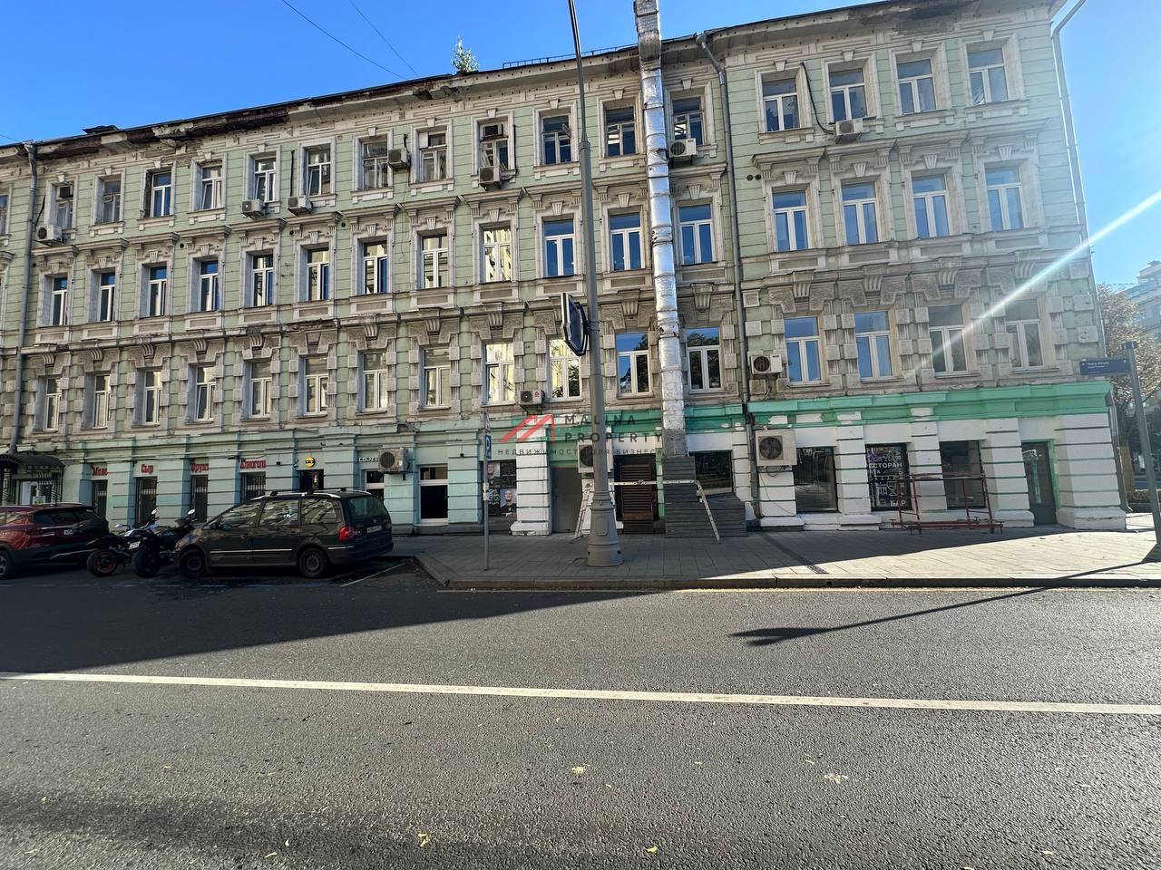 Продажа коммерческого помещения на Земляном Валу 