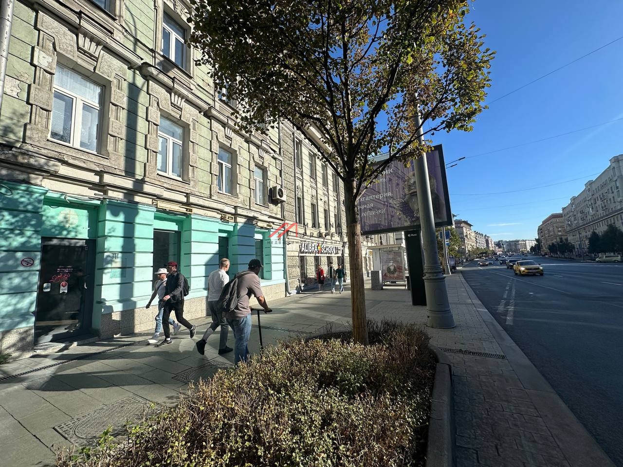 Продажа коммерческого помещения на Земляном Валу 