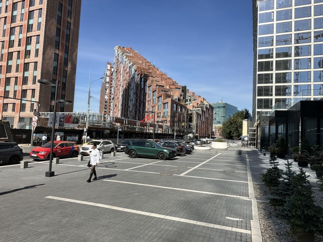 Продажа торгового помещения с арендатором в ЖК "Voxhall" 