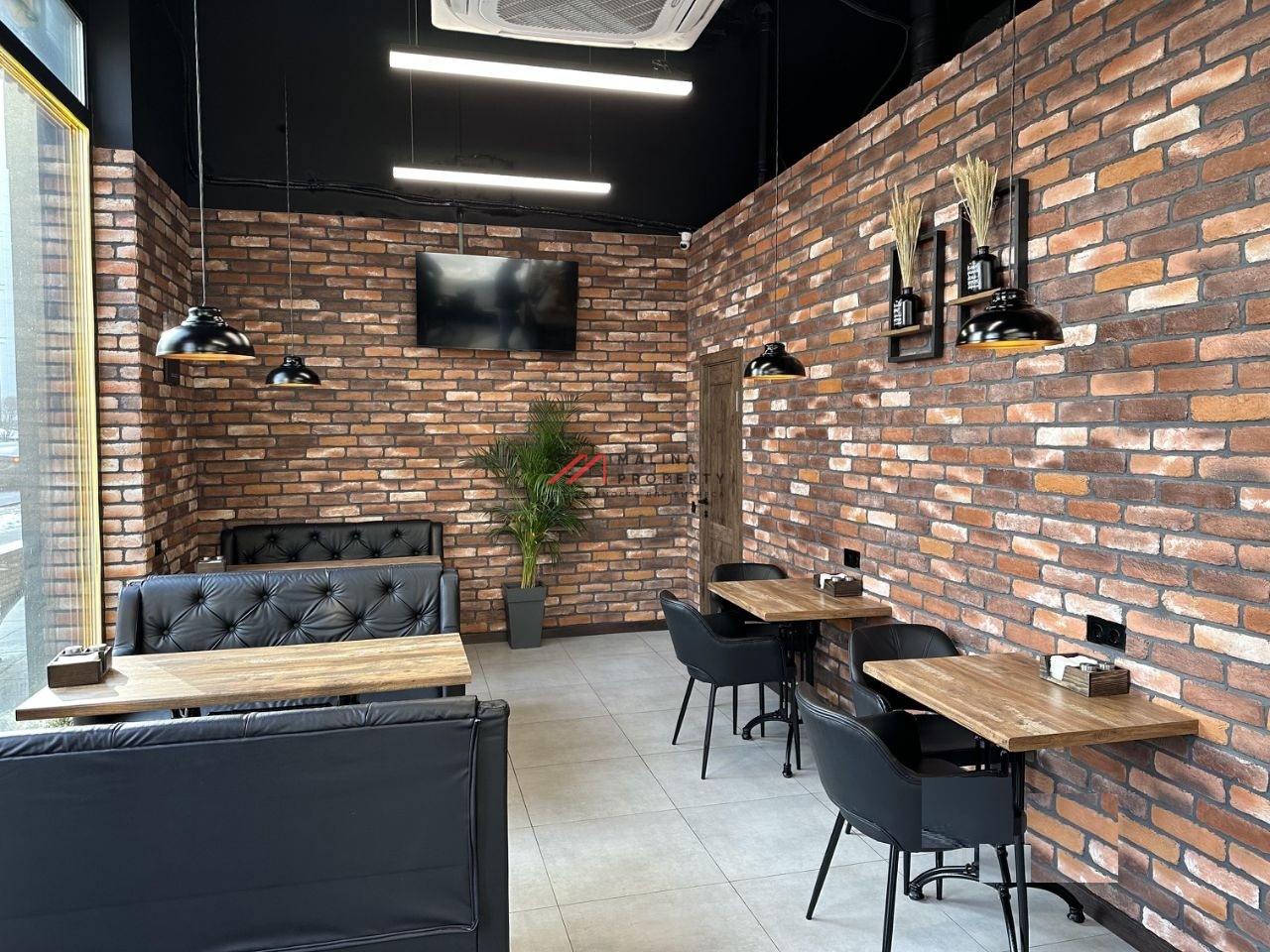 Продажа торгового помещения с арендатором в ЖК "Voxhall" 