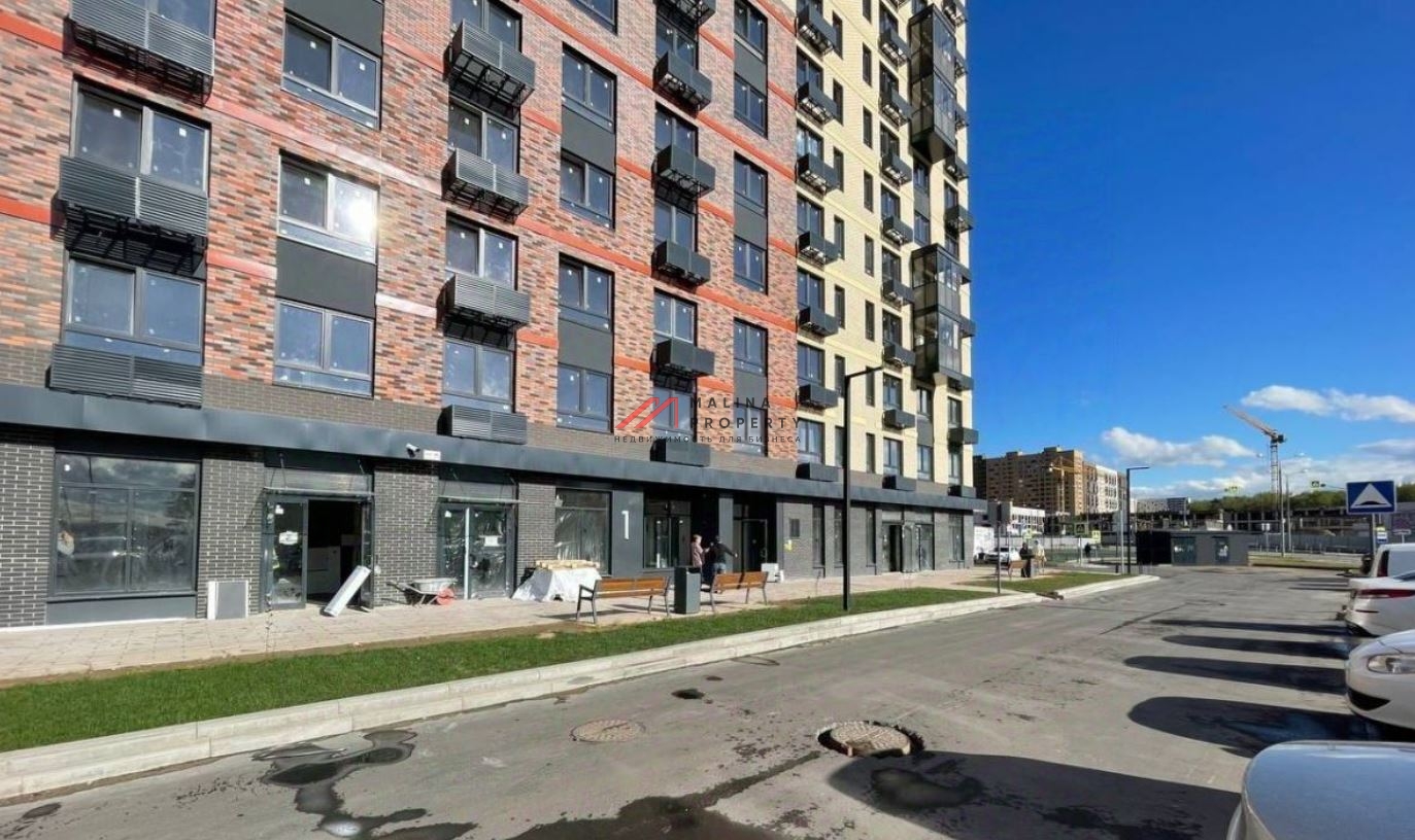 Продажа нежилого помещения с арендатором в ЖК "Томилино Парк"