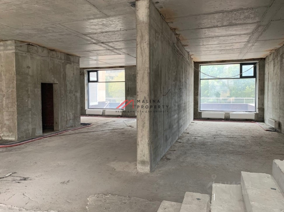 Аренда торгового помещения на Эльдара Рязанова