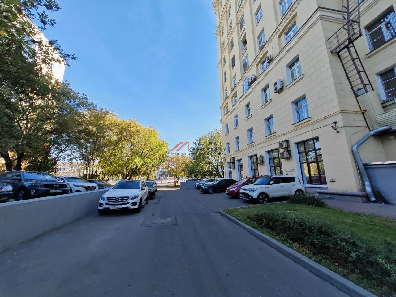 Продажа торгового помещения на Бережковской набережной