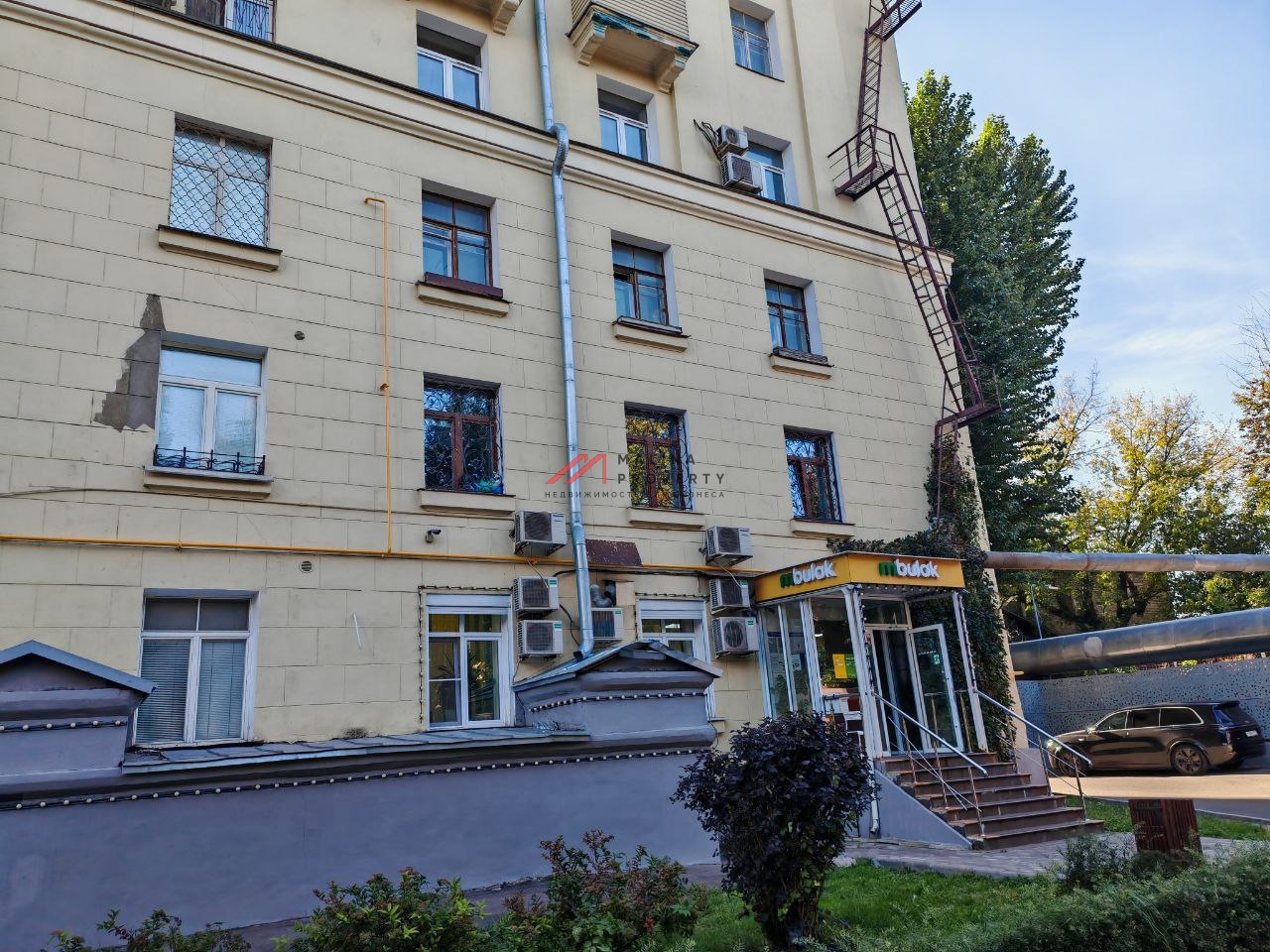 Продажа торгового помещения на Бережковской набережной